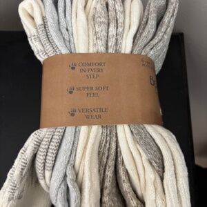 NWT - BEARPAW Women's Boot Sock, 6-pair - Ivory